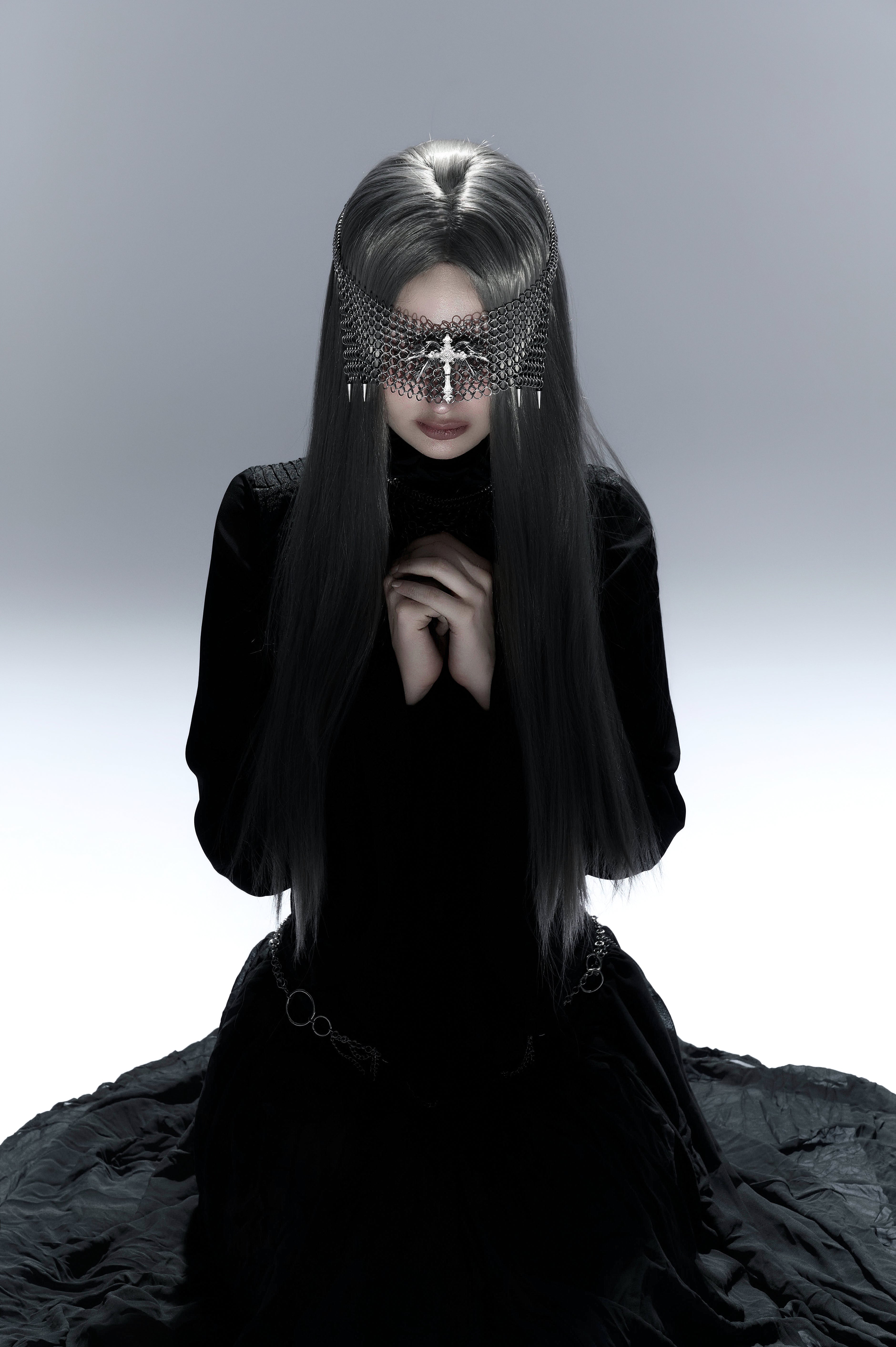† THE HIGH PRIESTESS TOP †
